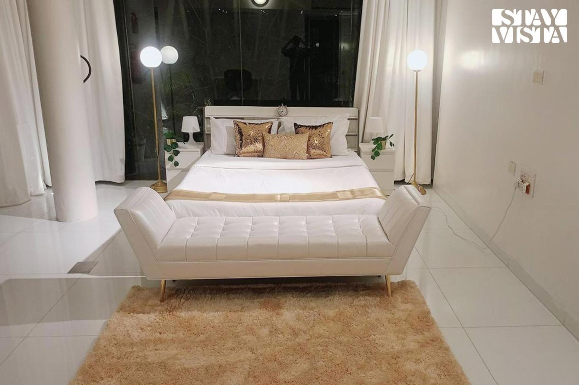 The Crystal Hall India'S Only All Glass Villa บังกาลอร์ ภายนอก รูปภาพ